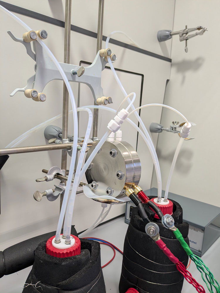 Flusszelle für elektrochemische Messung