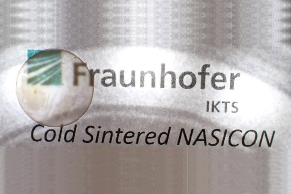 Kaltgesinterte NaSiCON-Folie.