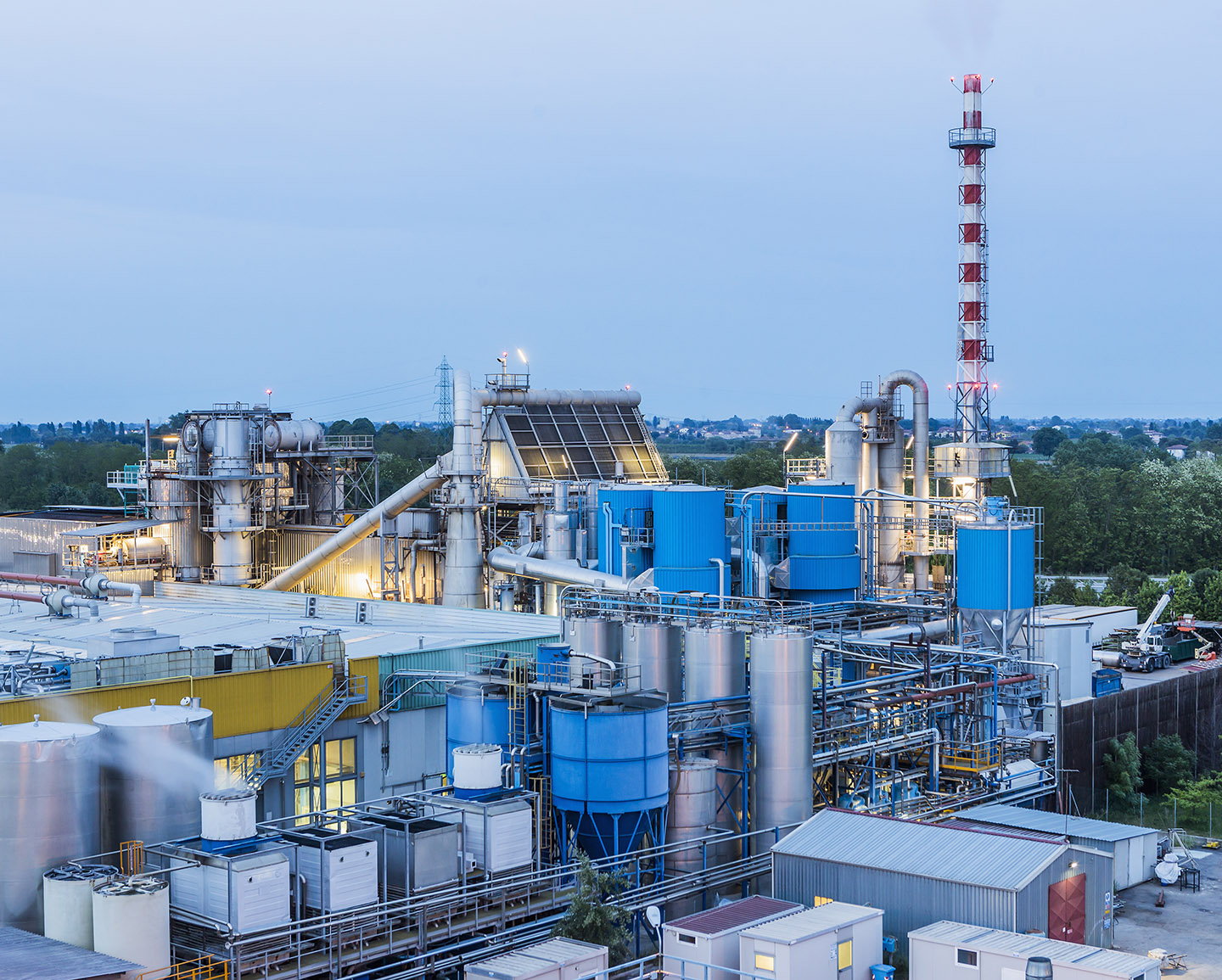 Das Fraunhofer IKTS führt techno-ökonomische Bewertungen von CCU/CCS-Technologien durch, zum Beispiel für Müllverbrennungsanlagen.