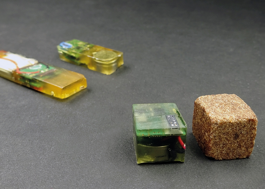 Vier miniaturisierte und integrierte Sensorik zur Überwachung von Verpackungsprozessen